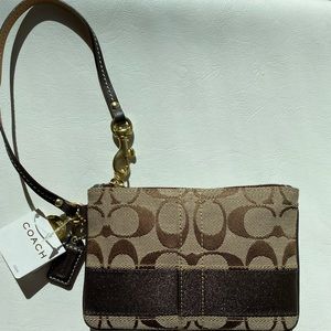 ***NWT**** coach wristlet